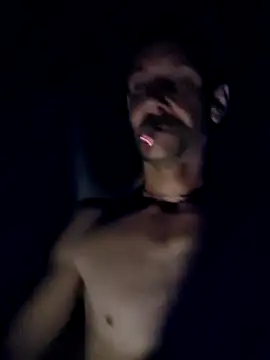 Hungwell1515 online show from 10/15/25, 05:07