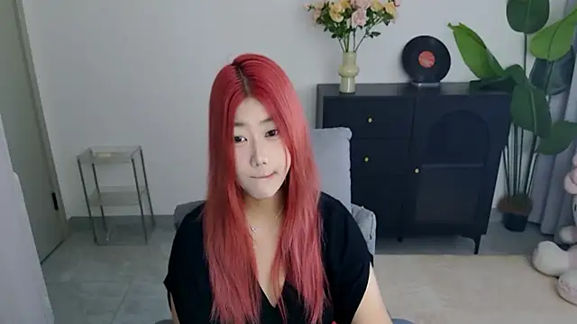 Snapshot of xiaouli chatting on 09/19/25, 01:51 xiaouli online show from 09/19/25, 01:51