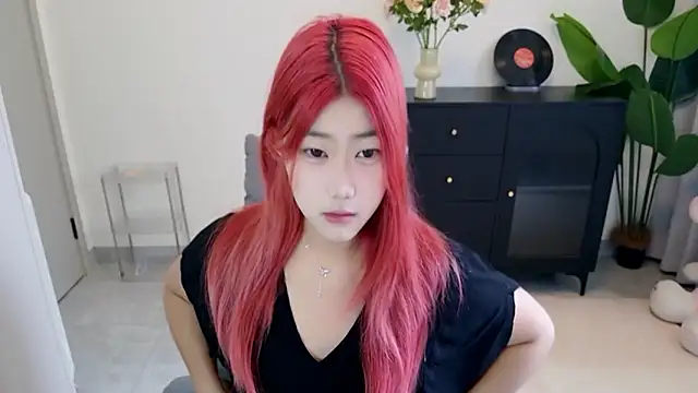 Snapshot of xiaouli chatting on 09/20/25, 03:29 xiaouli online show from 09/20/25, 03:29