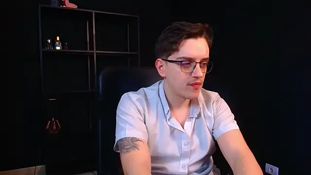 Snapshot of FelixStarkk chatting on 04/26/26, 05:27 FelixStarkk online show from 04/26/26, 05:27