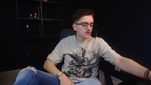 Snapshot of FelixStarkk chatting on 06/14/26, 04:14 FelixStarkk online show from 06/14/26, 04:14