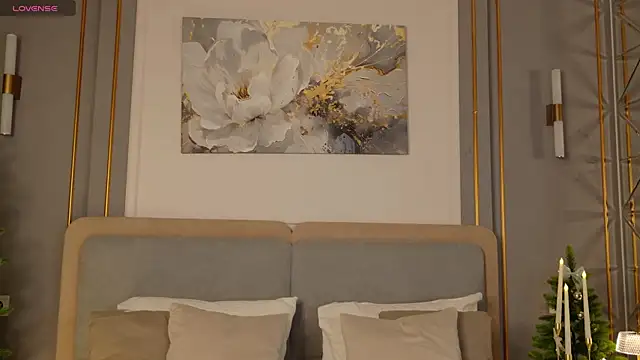 LanaElise online show from 12/05/25, 05:16