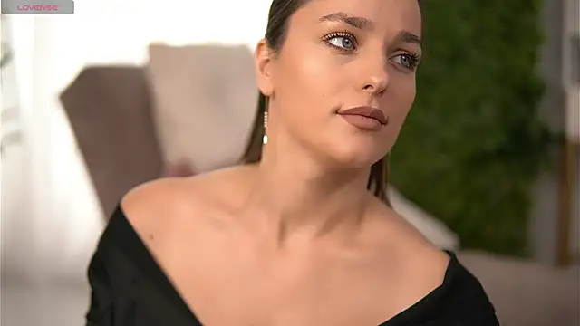 Snapshot of FreyaHeart chatting on 10/12/25, 06:23 FreyaHeart online show from 10/12/25, 06:23