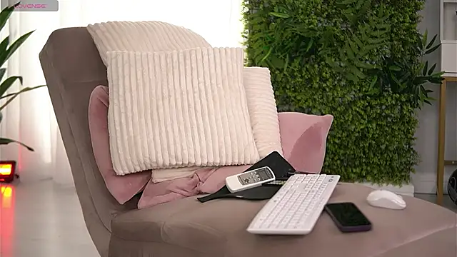 FreyaHeart online show from 01/19/26, 07:12