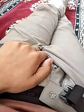 Snapshot of zorhotty chatting on 11/08/25, 03:39 zorhotty online show from 11/08/25, 03:39