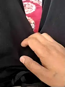 Snapshot of zorhotty chatting on 11/09/25, 06:01 zorhotty online show from 11/09/25, 06:01