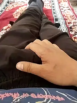 Snapshot of zorhotty chatting on 11/23/25, 08:25 zorhotty online show from 11/23/25, 08:25