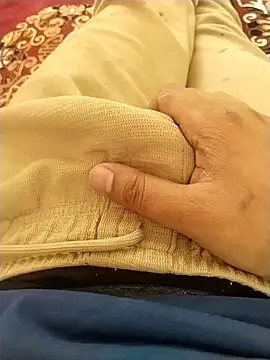 Snapshot of zorhotty chatting on 02/18/26, 08:21 zorhotty online show from 02/18/26, 08:21