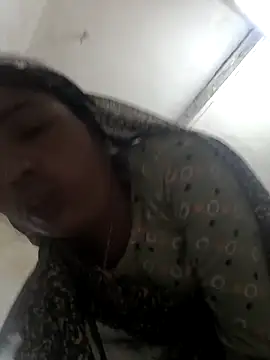 Snapshot of Hot_raaani chatting on 02/11/26, 11:37 Hot raaani online show from 02/11/26, 11:37