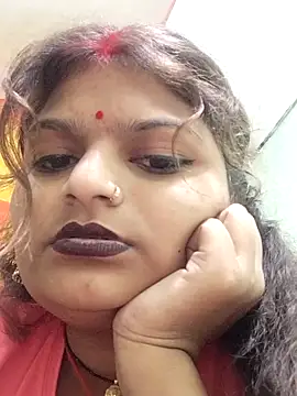 Snapshot of Hot_mirchjii chatting on 10/28/25, 03:25 Hot mirchjii online show from 10/28/25, 03:25