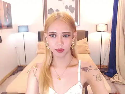PreciousAmore online show from 04/25/26, 07:44
