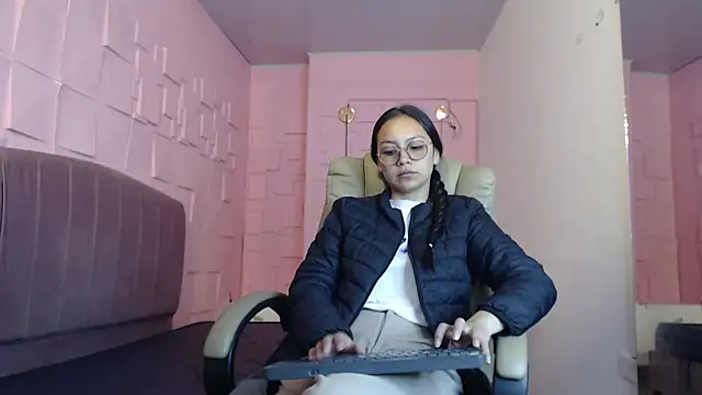 Snapshot of katalina07_1 chatting on 03/31/26, 01:33 katalina07 1 online show from 03/31/26, 01:33