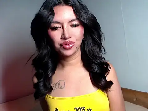 Snapshot of thinker_belle chatting on 03/06/26, 01:29 thinker belle online show from 03/06/26, 01:29