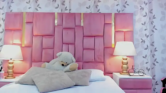 GabyMoreau online show from 03/06/26, 08:38