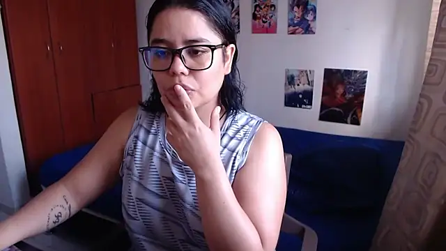 Snapshot of saenz_eymi chatting on 09/19/25, 07:25 saenz eymi online show from 09/19/25, 07:25