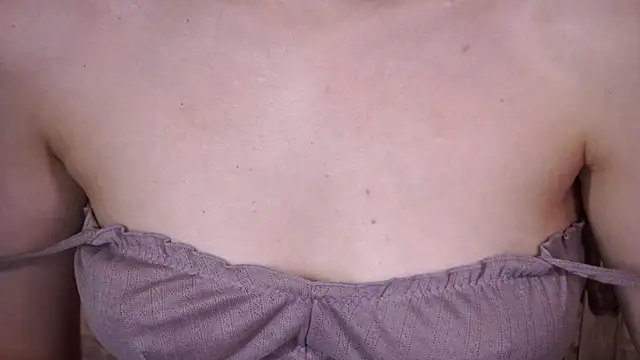 Snapshot of DiamondGoldie chatting on 01/10/26, 01:46 DiamondGoldie online show from 01/10/26, 01:46