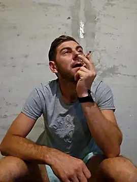 Snapshot of Alex-andru88 chatting on 11/15/25, 05:38 Alex-andru88 online show from 11/15/25, 05:38