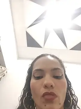 Karen Ariass online show from 06/12/26, 01:37