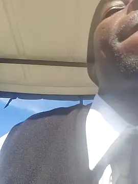 Snapshot of sex-machanic chatting on 12/02/25, 05:46 sex-machanic online show from 12/02/25, 05:46