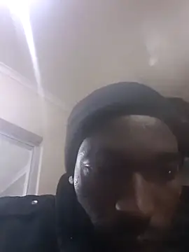 Snapshot of sex-machanic chatting on 12/14/25, 10:14 sex-machanic online show from 12/14/25, 10:14