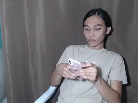 Snapshot of Urfucking_khloe1 chatting on 09/20/25, 11:39 Urfucking khloe1 online show from 09/20/25, 11:39