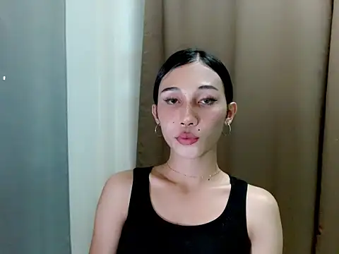 Snapshot of Urfucking_khloe1 chatting on 11/19/25, 05:18 Urfucking khloe1 online show from 11/19/25, 05:18