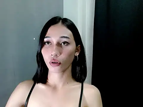 Snapshot of Urfucking_khloe1 chatting on 11/27/25, 05:48 Urfucking khloe1 online show from 11/27/25, 05:48