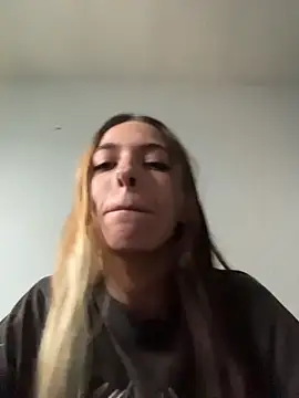 Snapshot of tbp96 chatting on 04/06/26, 07:04 tbp96 online show from 04/06/26, 07:04