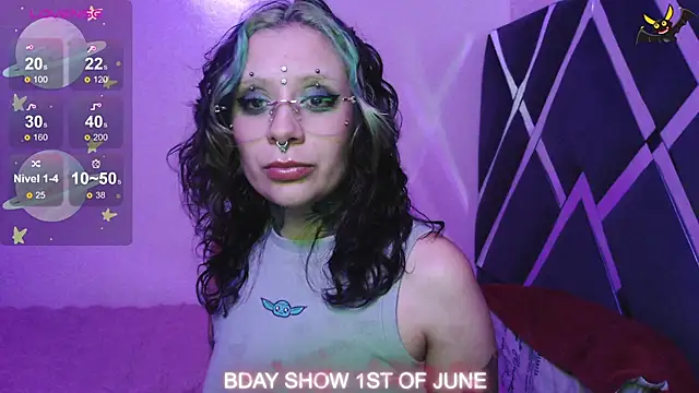 Snapshot of vainilla_doll chatting on 05/20/26, 12:28 vainilla doll online show from 05/20/26, 12:28