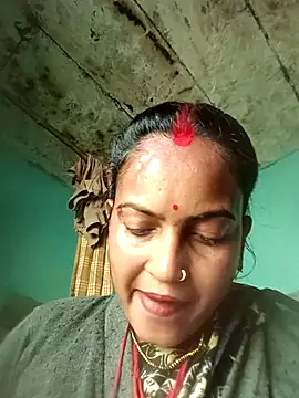 Snapshot of Hot_chinkiji chatting on 02/11/26, 06:29 Hot chinkiji online show from 02/11/26, 06:29