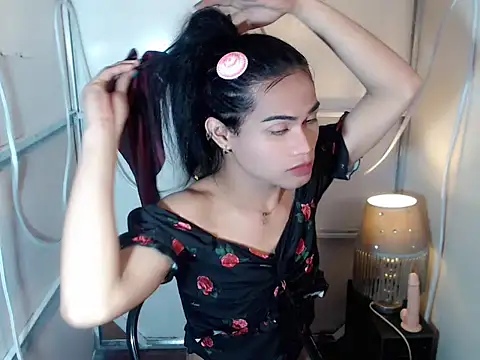 Snapshot of bellalot chatting on 02/25/26, 11:36 bellalot online show from 02/25/26, 11:36