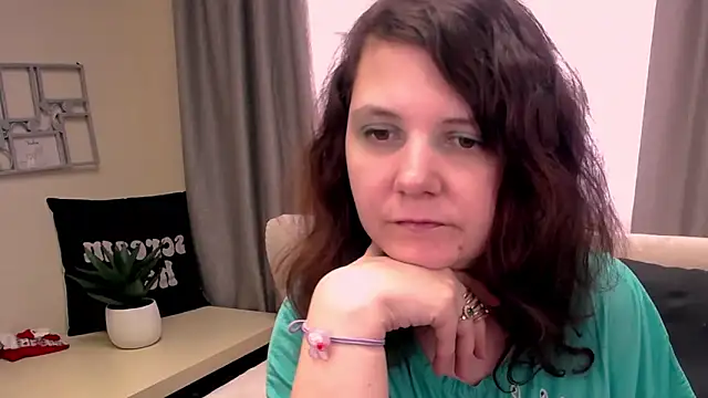TwoBigSuns online show from 05/07/26, 07:14