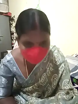 Snapshot of Nrl69 chatting on 11/14/25, 01:21 Nrl69 online show from 11/14/25, 01:21