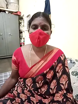 Snapshot of Nrl69 chatting on 11/17/25, 07:14 Nrl69 online show from 11/17/25, 07:14