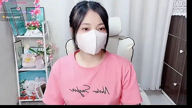 phuongnhi  online show from 06/14/26, 11:45