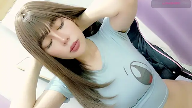 Snapshot of tgirljennie_69 chatting on 02/03/26, 04:32 tgirljennie 69 online show from 02/03/26, 04:32