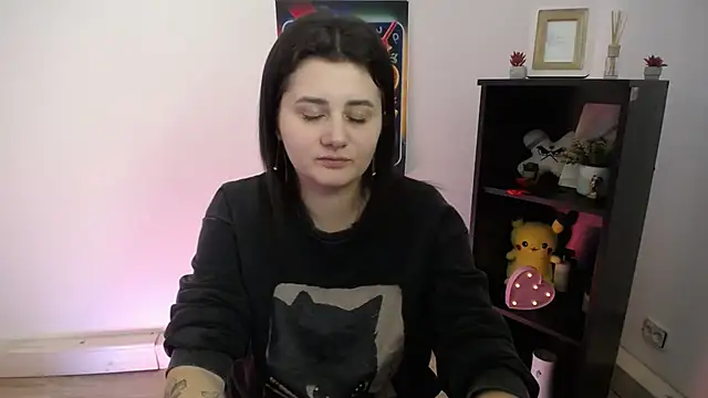 Katrin kiss  online show from 10/28/25, 01:47