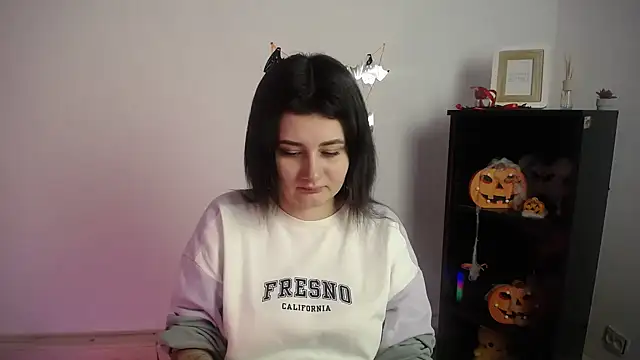 Katrin kiss  online show from 11/09/25, 01:31