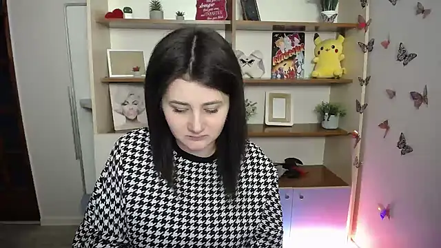 Katrin kiss  online show from 04/30/26, 12:22
