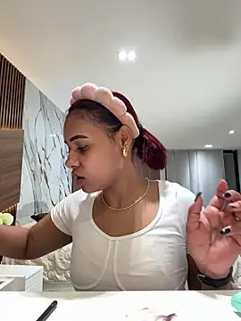DollyBrowncc online show from 06/19/26, 02:27