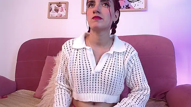 Snapshot of Karina2Smith chatting on 09/19/25, 06:52 Karina2Smith online show from 09/19/25, 06:52
