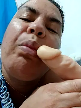 yaneth  online show from 12/15/25, 11:20