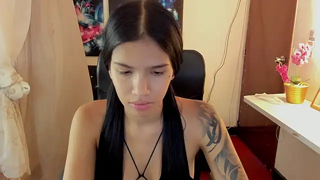 valeria-duarte online show from 11/14/25, 10:29