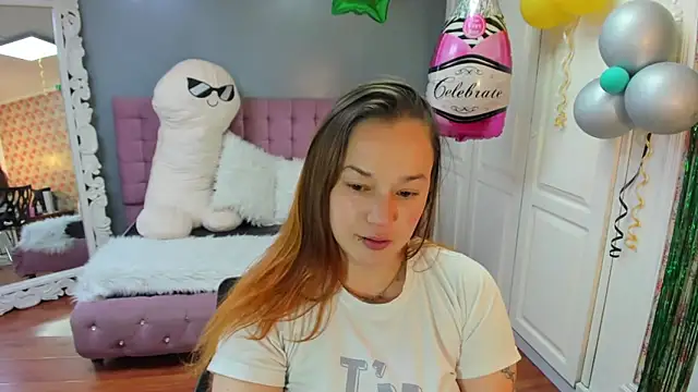 Tammy parker  online show from 10/06/25, 02:31