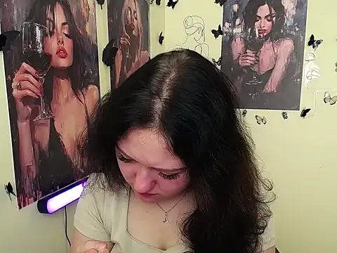 Snapshot of LadyAlice_ chatting on 09/11/25, 06:02 LadyAlice  online show from 09/11/25, 06:02