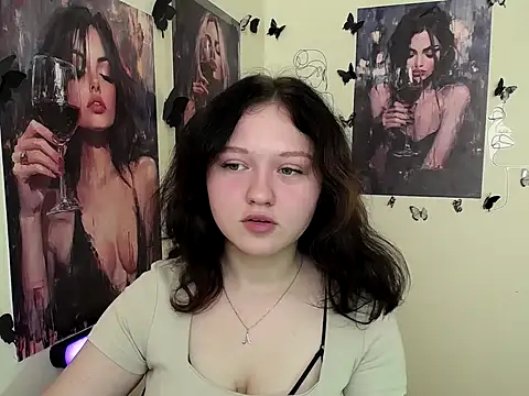 Snapshot of LadyAlice_ chatting on 09/22/25, 06:26 LadyAlice  online show from 09/22/25, 06:26