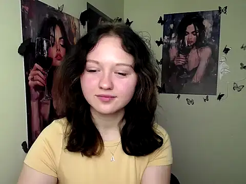 Snapshot of LadyAlice_ chatting on 10/07/25, 05:59 LadyAlice  online show from 10/07/25, 05:59