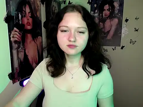 Snapshot of LadyAlice_ chatting on 10/11/25, 06:12 LadyAlice  online show from 10/11/25, 06:12