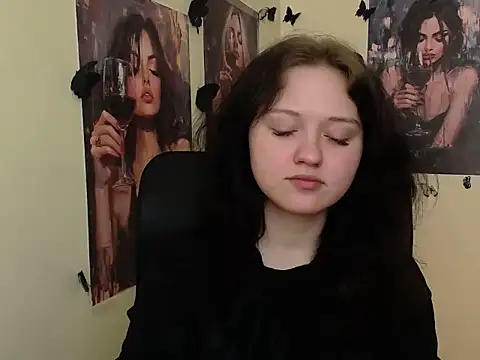 Snapshot of LadyAlice_ chatting on 04/17/26, 06:05 LadyAlice online show from 04/17/26, 06:05