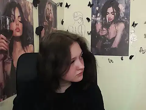 Snapshot of LadyAlice_ chatting on 04/28/26, 06:29 LadyAlice online show from 04/28/26, 06:29